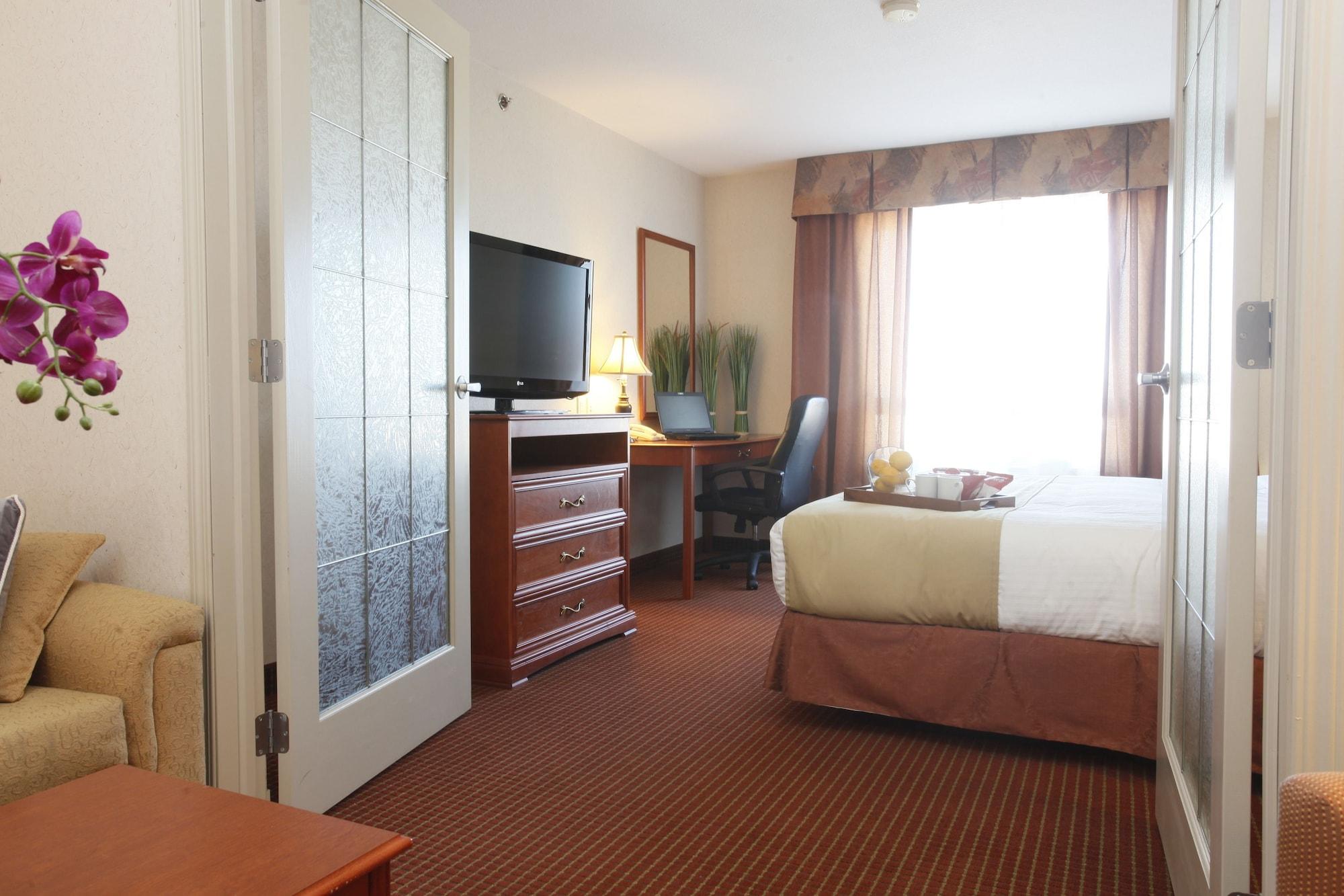 Stonebridge Hotel דוסון קריק מראה חיצוני תמונה