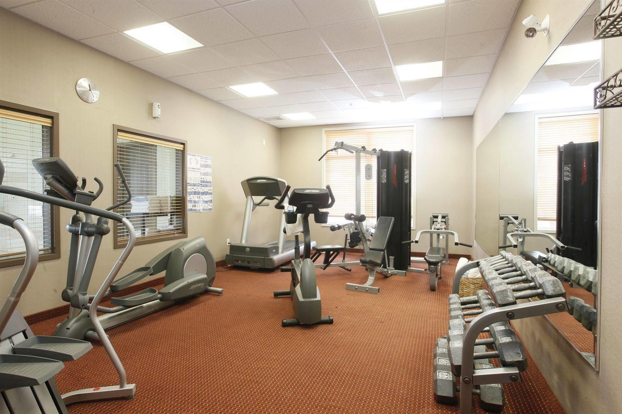 Stonebridge Hotel דוסון קריק מראה חיצוני תמונה
